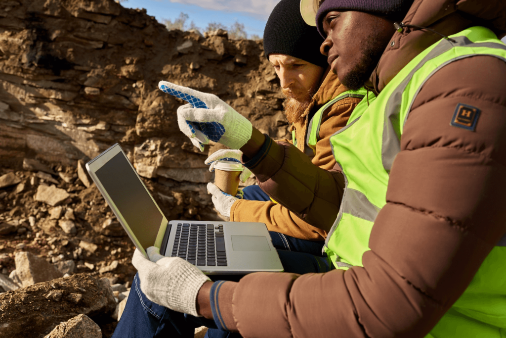 How Technology Can Benefit The Mining Industry / Flout Software